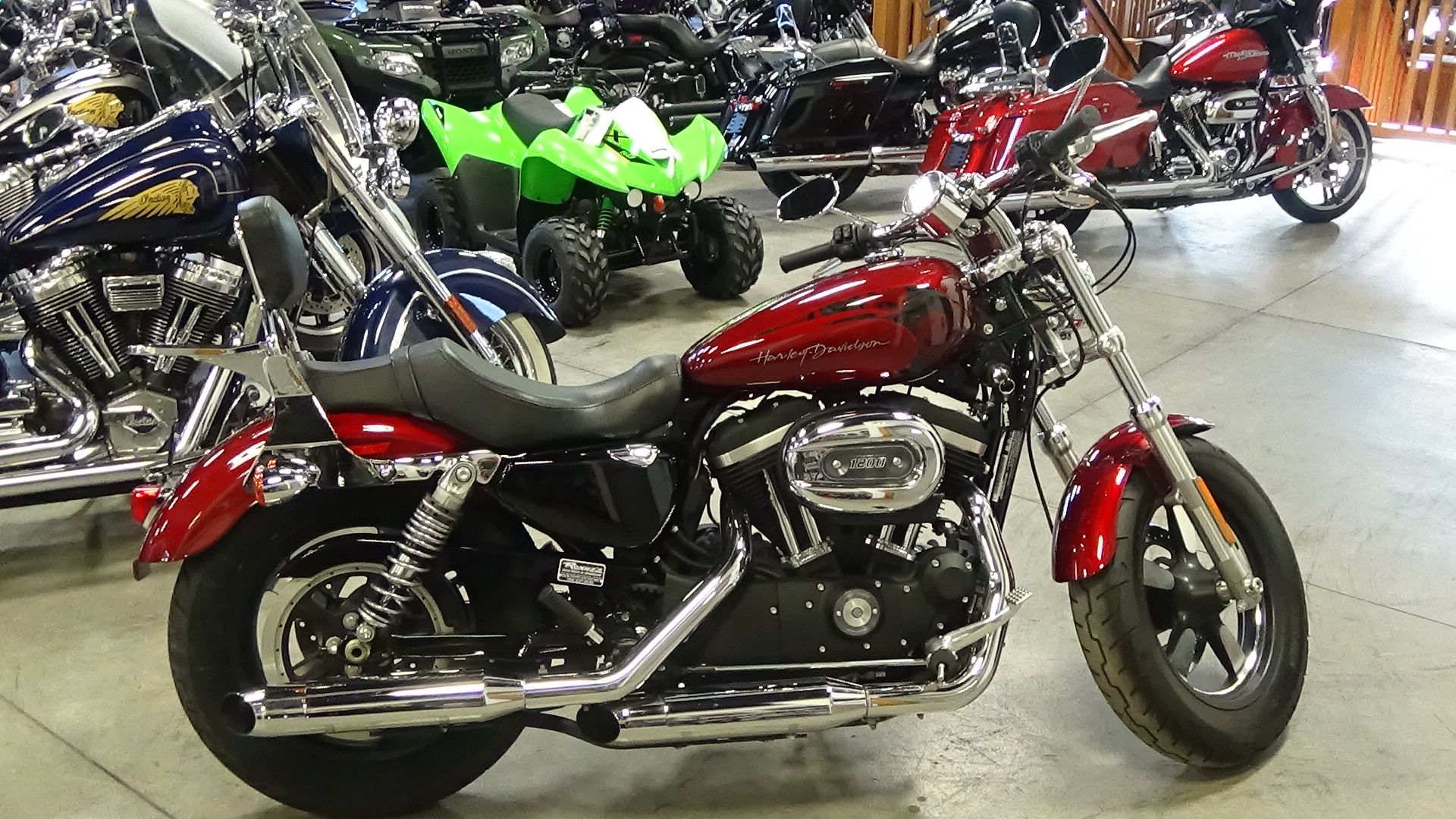 2016 Harley-Davidson 1200 Custom in Bennington, Vermont - Photo 2