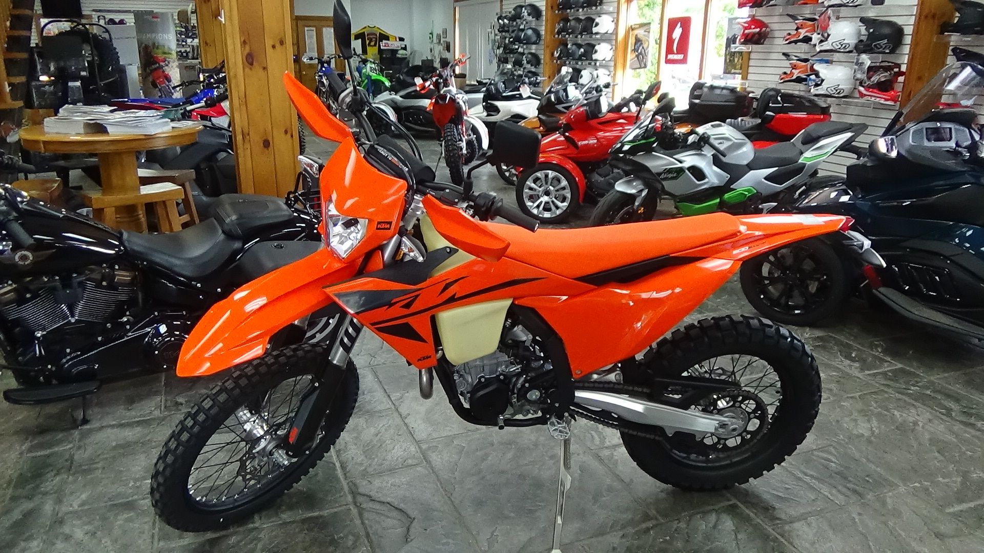 2025 KTM 500 EXC-F in Bennington, Vermont - Photo 2