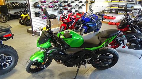 2024 Kawasaki Z500 ABS in Bennington, Vermont - Photo 2