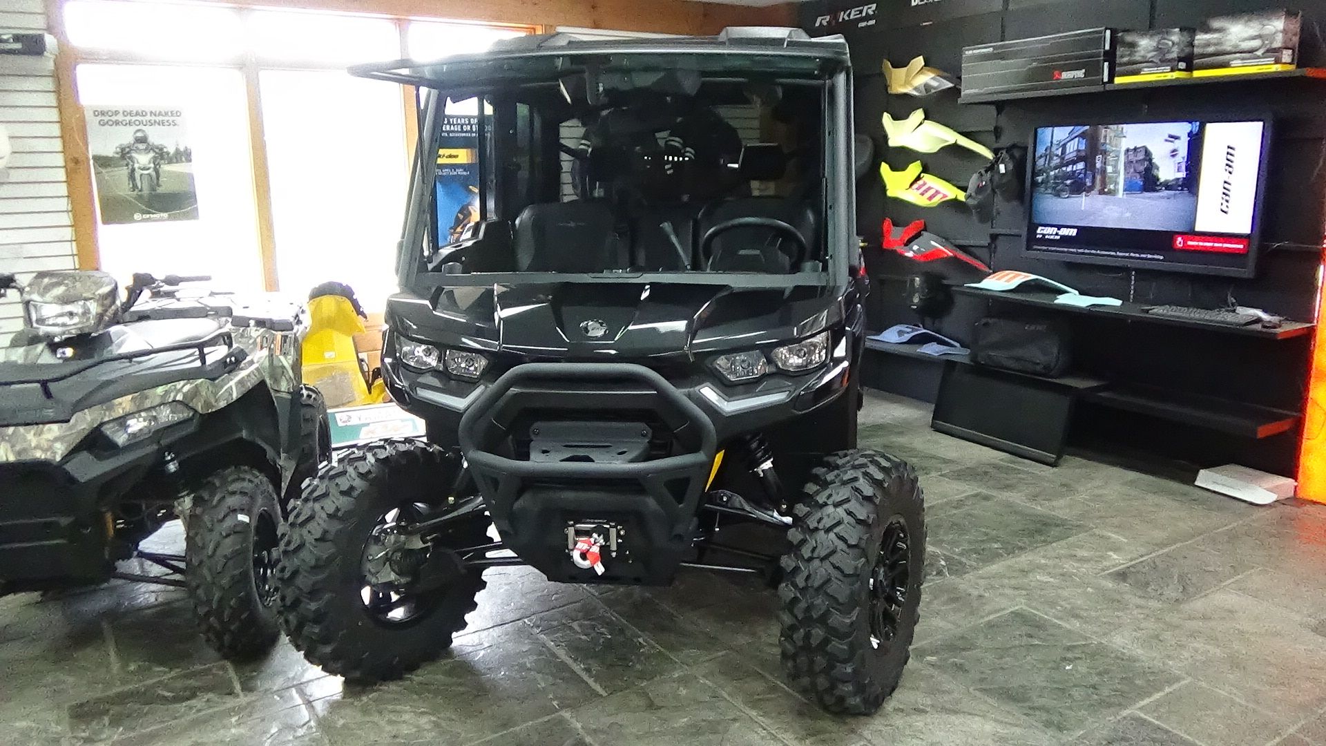 2025 Can-Am Defender MAX Lone Star CAB in Bennington, Vermont - Photo 1