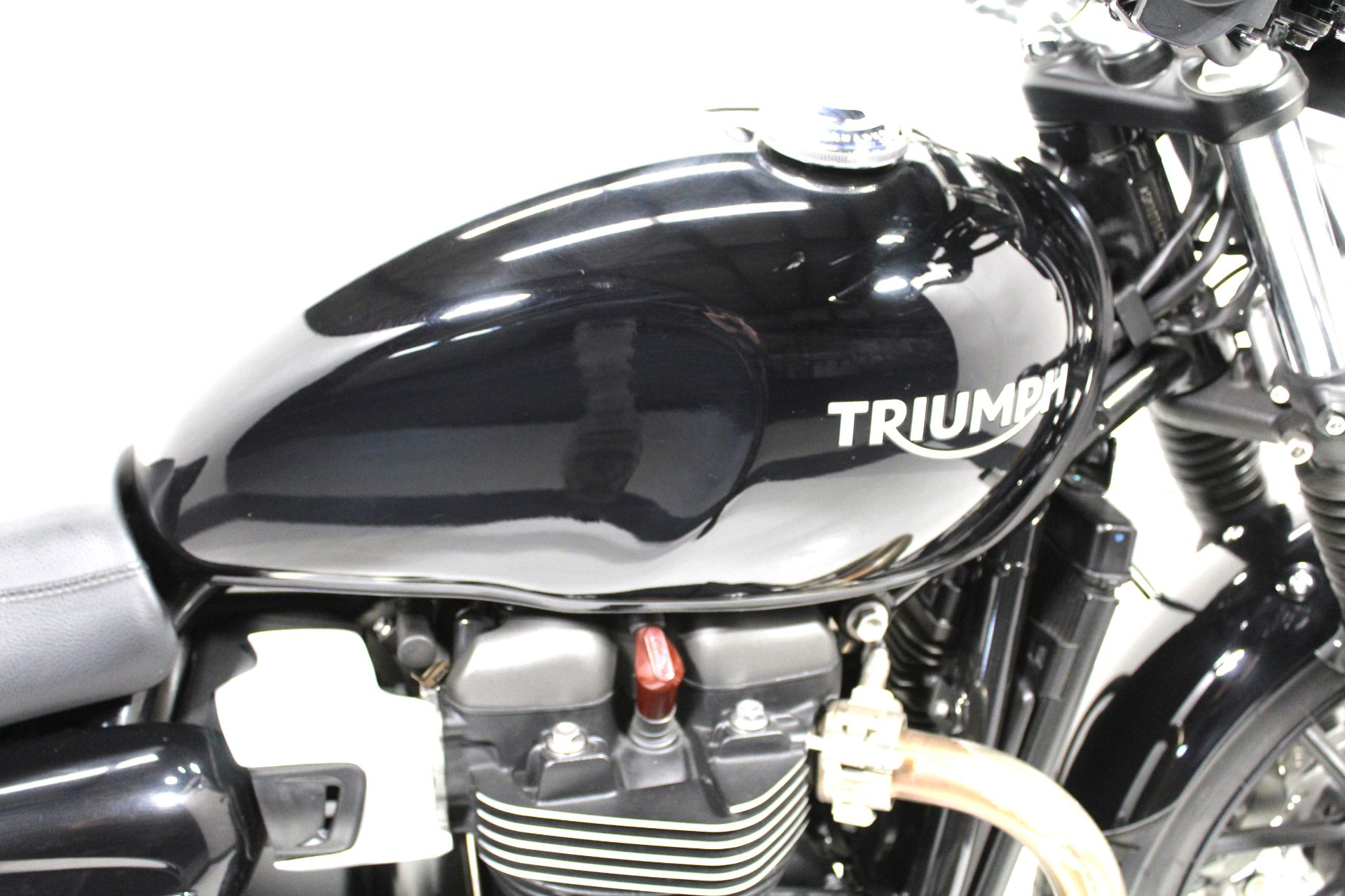 2022 Triumph Street Twin in Bennington, Vermont - Photo 19