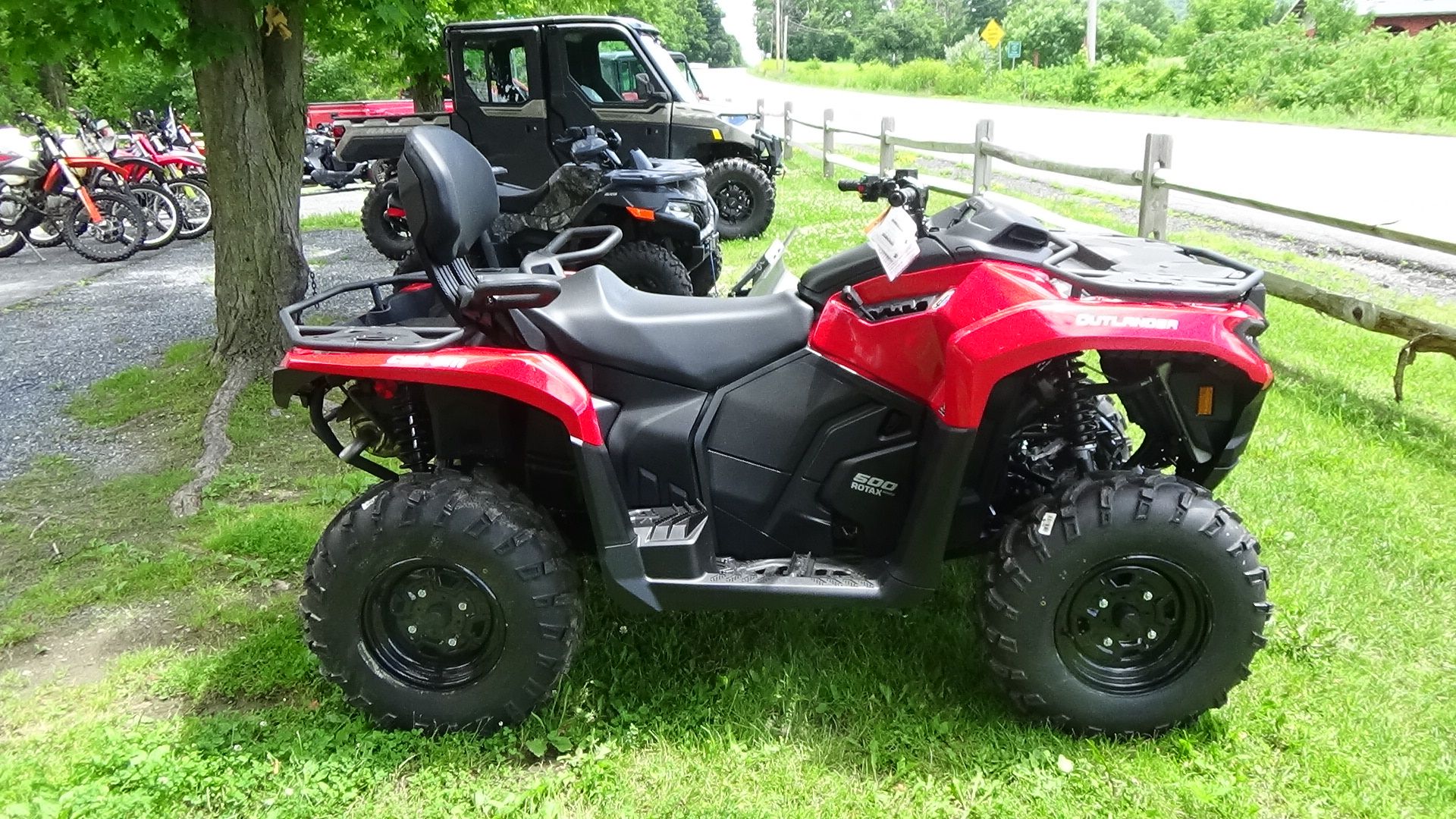 2023 Can-Am Outlander MAX DPS 500 in Bennington, Vermont - Photo 6