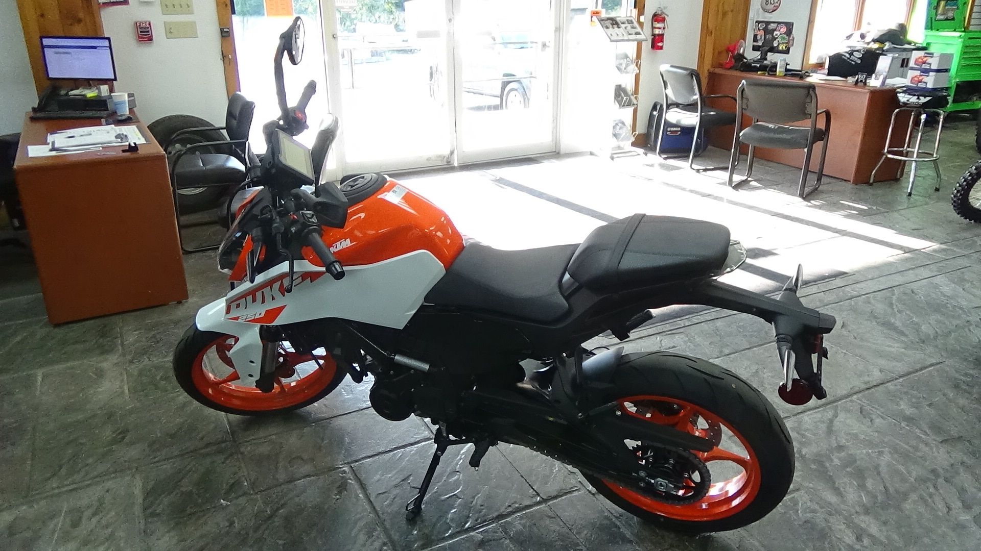 2024 KTM 250 Duke in Bennington, Vermont - Photo 2