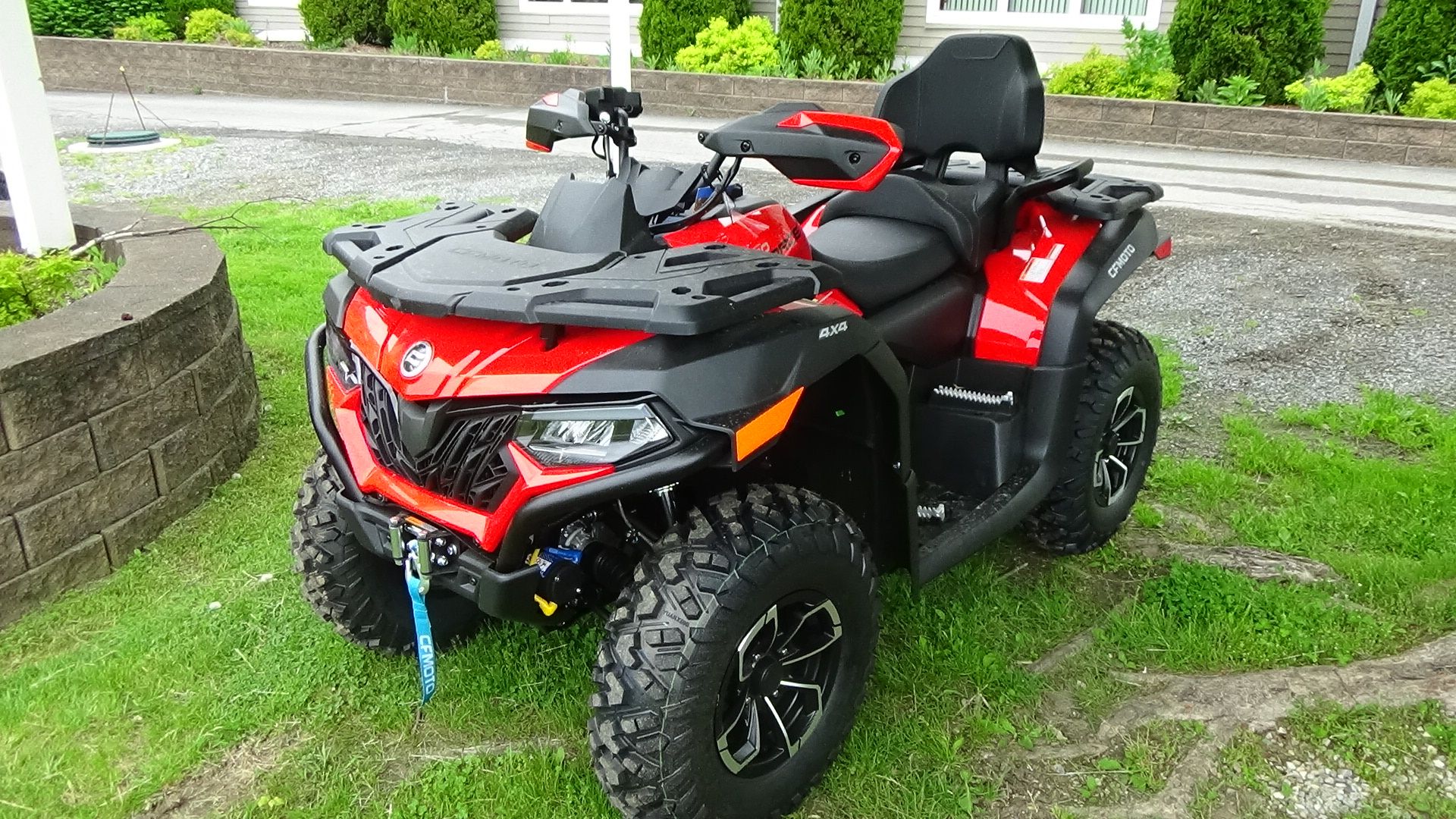 2024 CFMOTO CForce 600 Touring in Bennington, Vermont - Photo 4