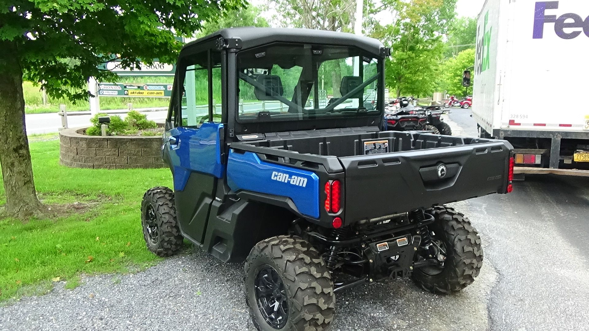 2022 Can-Am Defender Limited CAB HD10 in Bennington, Vermont - Photo 5