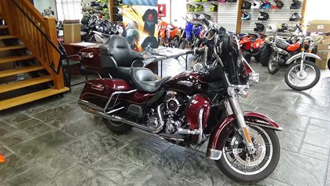 2014 Harley-Davidson Electra Glide® Ultra Classic® in Bennington, Vermont - Photo 5