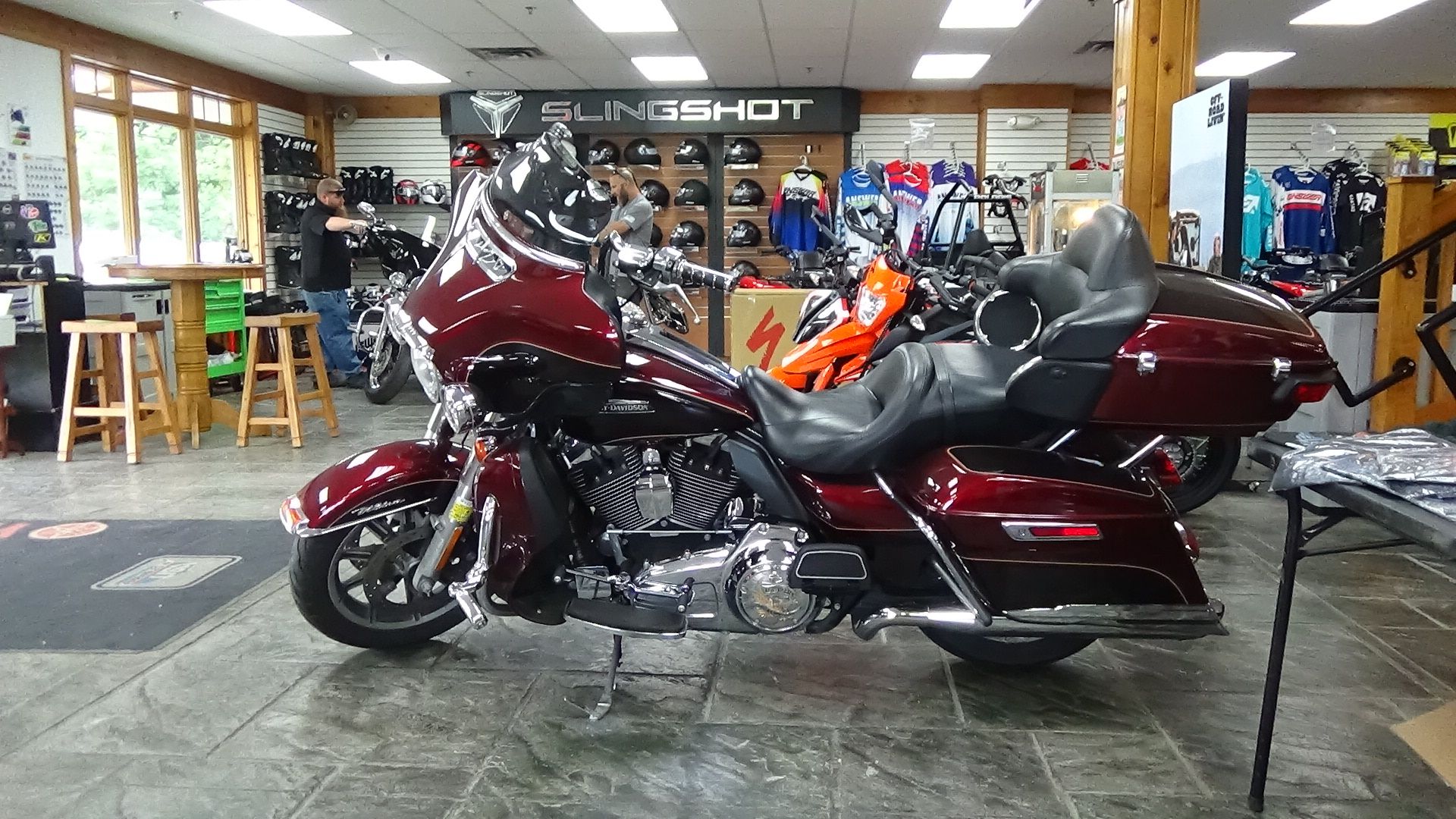 2014 Harley-Davidson Electra Glide® Ultra Classic® in Bennington, Vermont - Photo 10