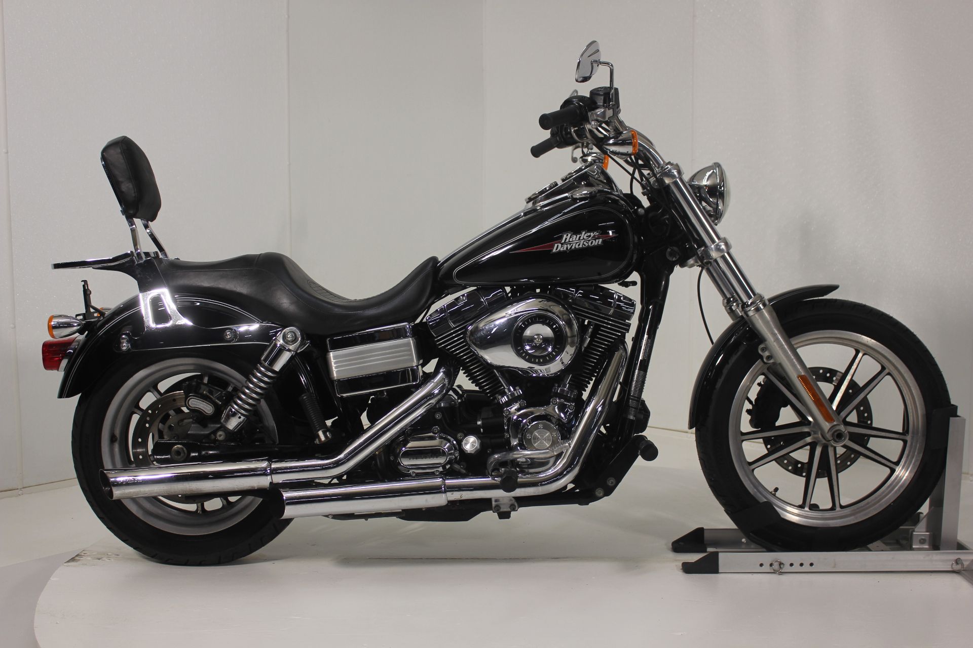 2009 Harley-Davidson Dyna® Low Rider® in Pittsfield, Massachusetts - Photo 5