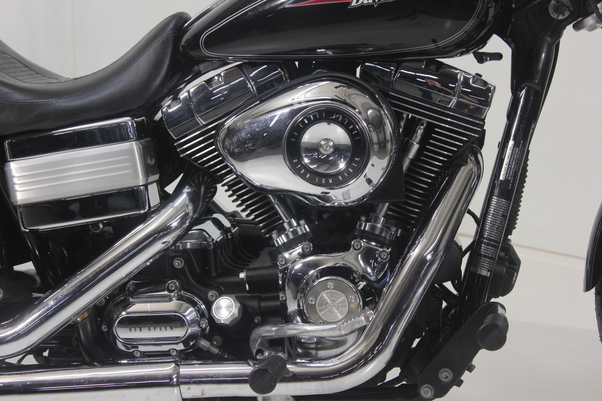 2009 Harley-Davidson Dyna® Low Rider® in Pittsfield, Massachusetts - Photo 14