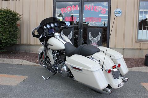 2022 Harley-Davidson Street Glide® in Pittsfield, Massachusetts - Photo 2