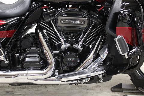 2017 Harley-Davidson CVO™ Street Glide® in Pittsfield, Massachusetts - Photo 9