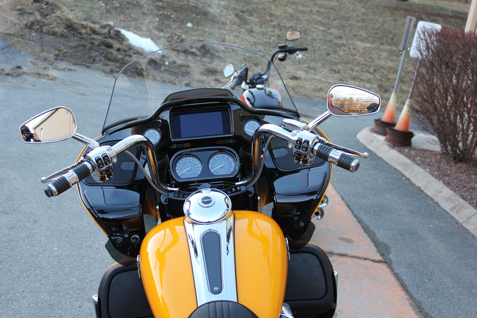 2022 Harley-Davidson ROAD GLIDE CVO in Pittsfield, Massachusetts - Photo 4