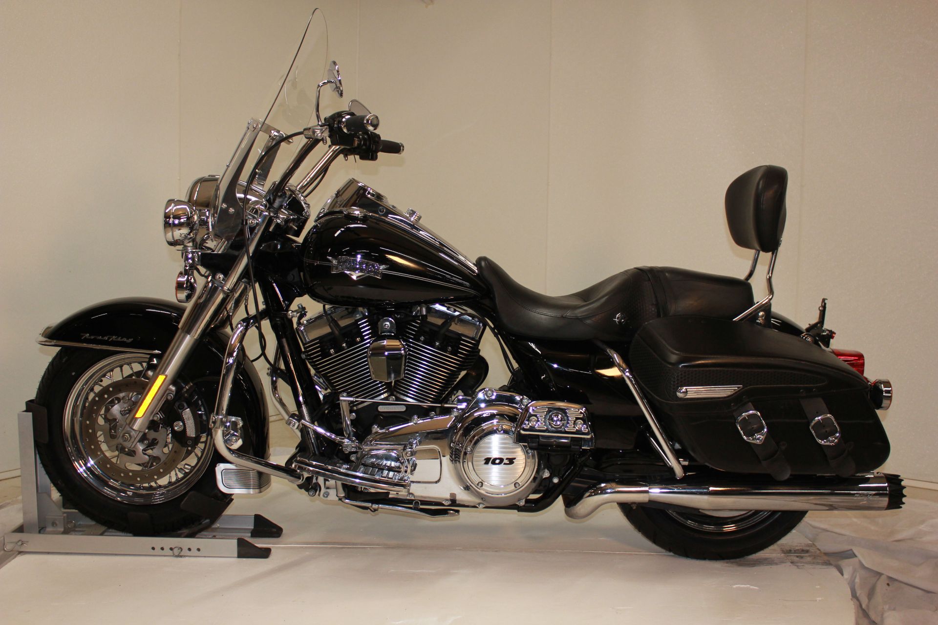2013 Harley-Davidson Road King® Classic in Pittsfield, Massachusetts - Photo 1