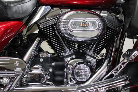 2007 Harley-Davidson CVO™ Screamin' Eagle® Ultra Classic® Electra Glide® in Pittsfield, Massachusetts - Photo 4