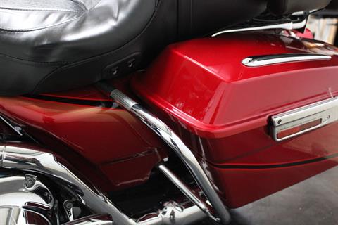 2007 Harley-Davidson CVO™ Screamin' Eagle® Ultra Classic® Electra Glide® in Pittsfield, Massachusetts - Photo 12