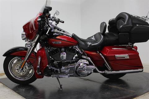2007 Harley-Davidson CVO™ Screamin' Eagle® Ultra Classic® Electra Glide® in Pittsfield, Massachusetts - Photo 20