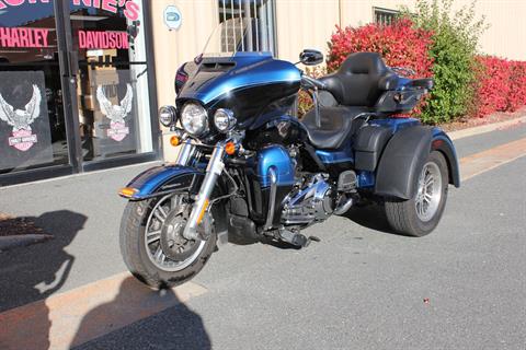 2018 Harley-Davidson Tri Glide® Ultra in Pittsfield, Massachusetts - Photo 6