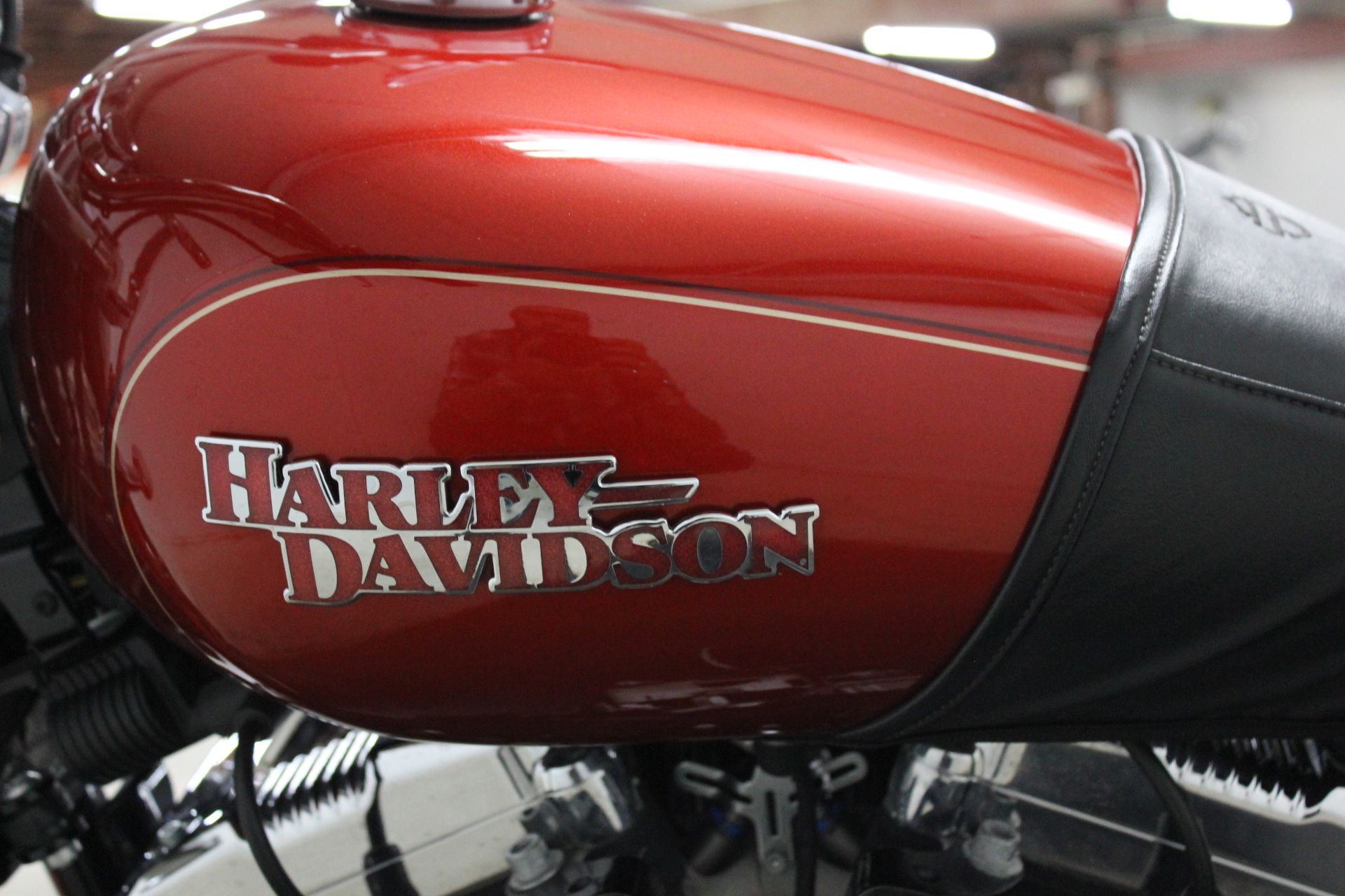 2014 Harley-Davidson SuperLow® 1200T in Pittsfield, Massachusetts - Photo 11