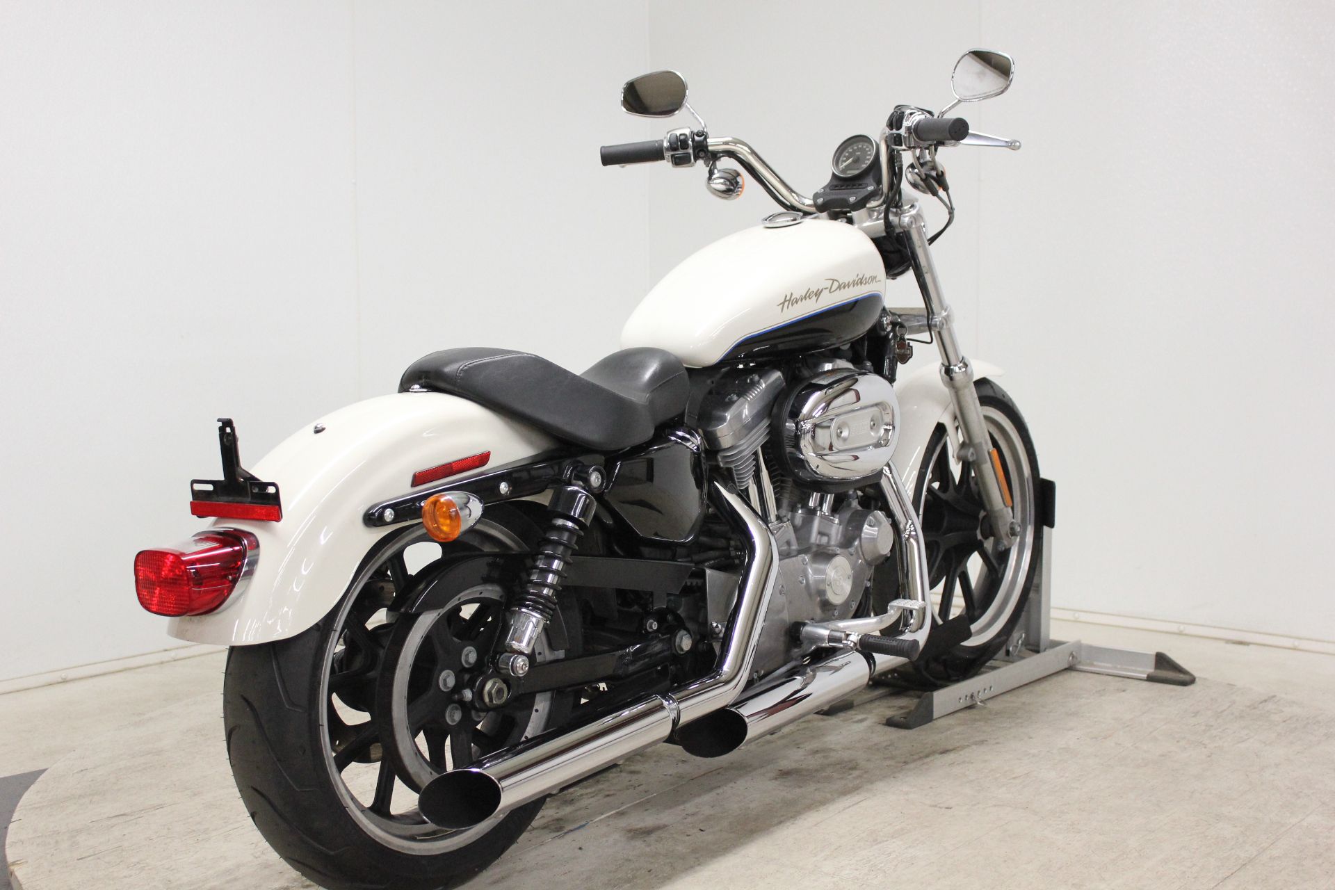 2013 Harley-Davidson Sportster® 883 SuperLow® in Pittsfield, Massachusetts - Photo 8