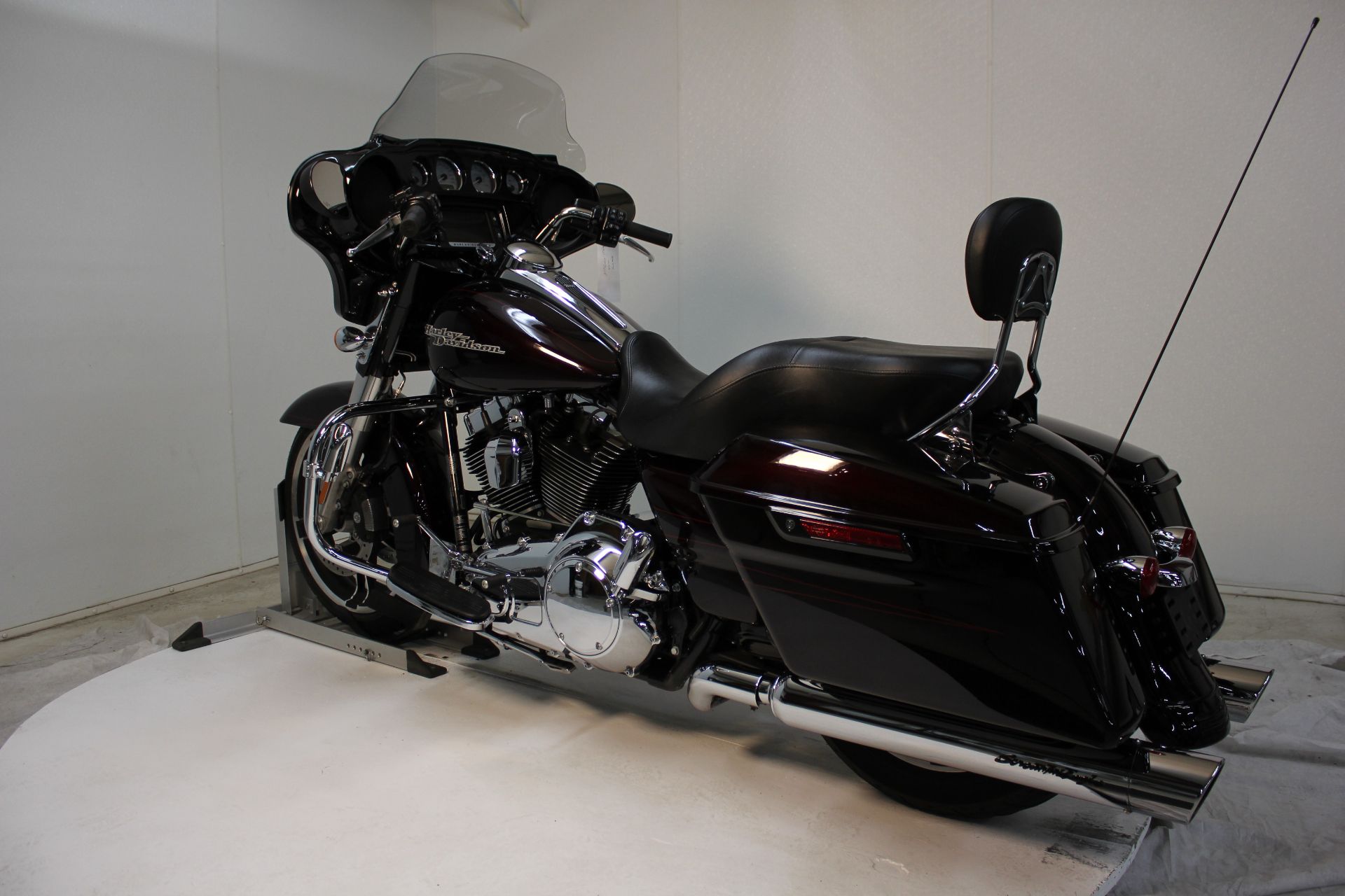 2014 Harley-Davidson Street Glide® Special in Pittsfield, Massachusetts - Photo 2