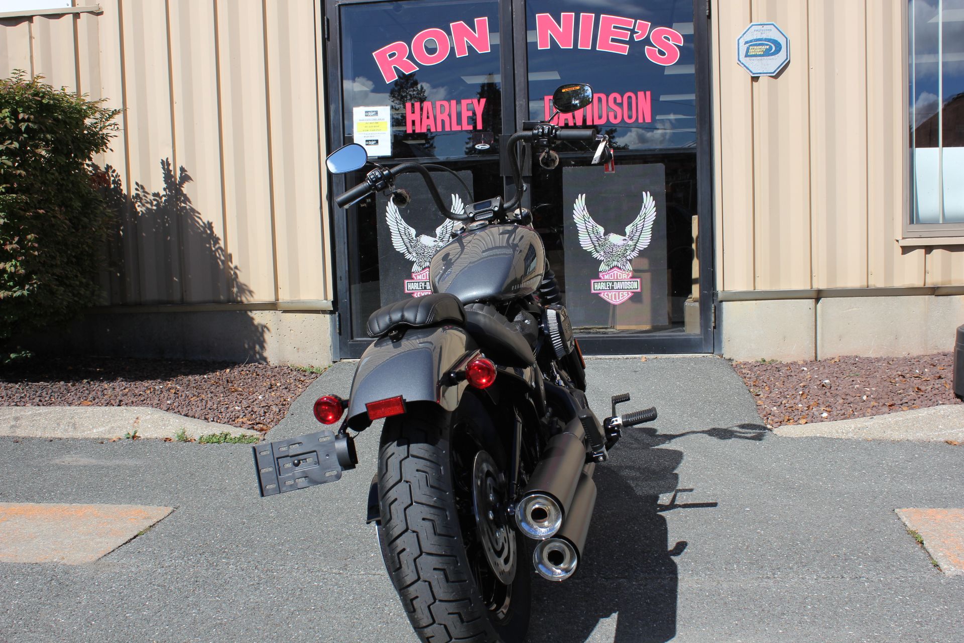 2022 Harley-Davidson Street Bob® 114 in Pittsfield, Massachusetts - Photo 9