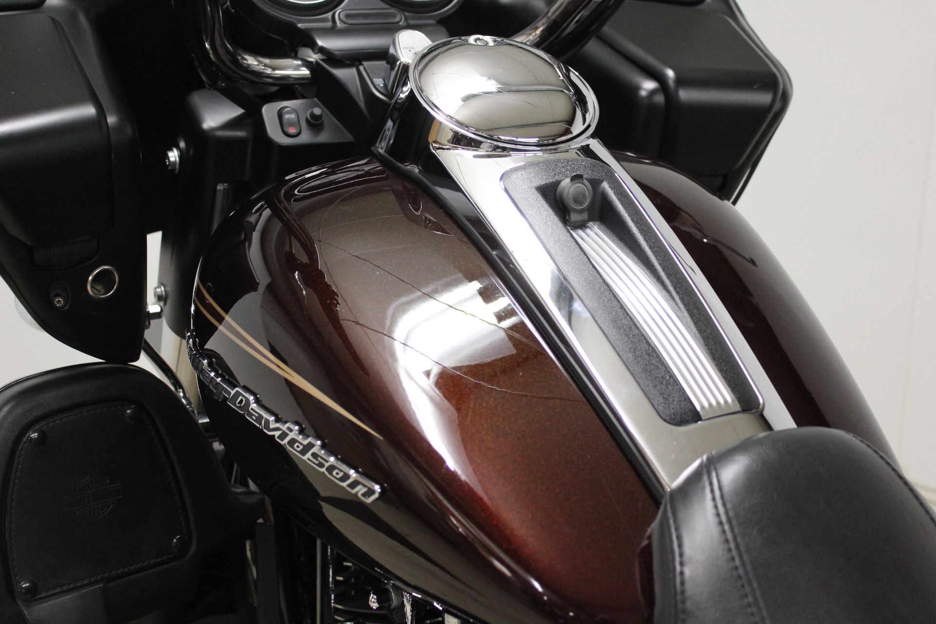 2011 Harley-Davidson Road Glide® Ultra in Pittsfield, Massachusetts - Photo 16
