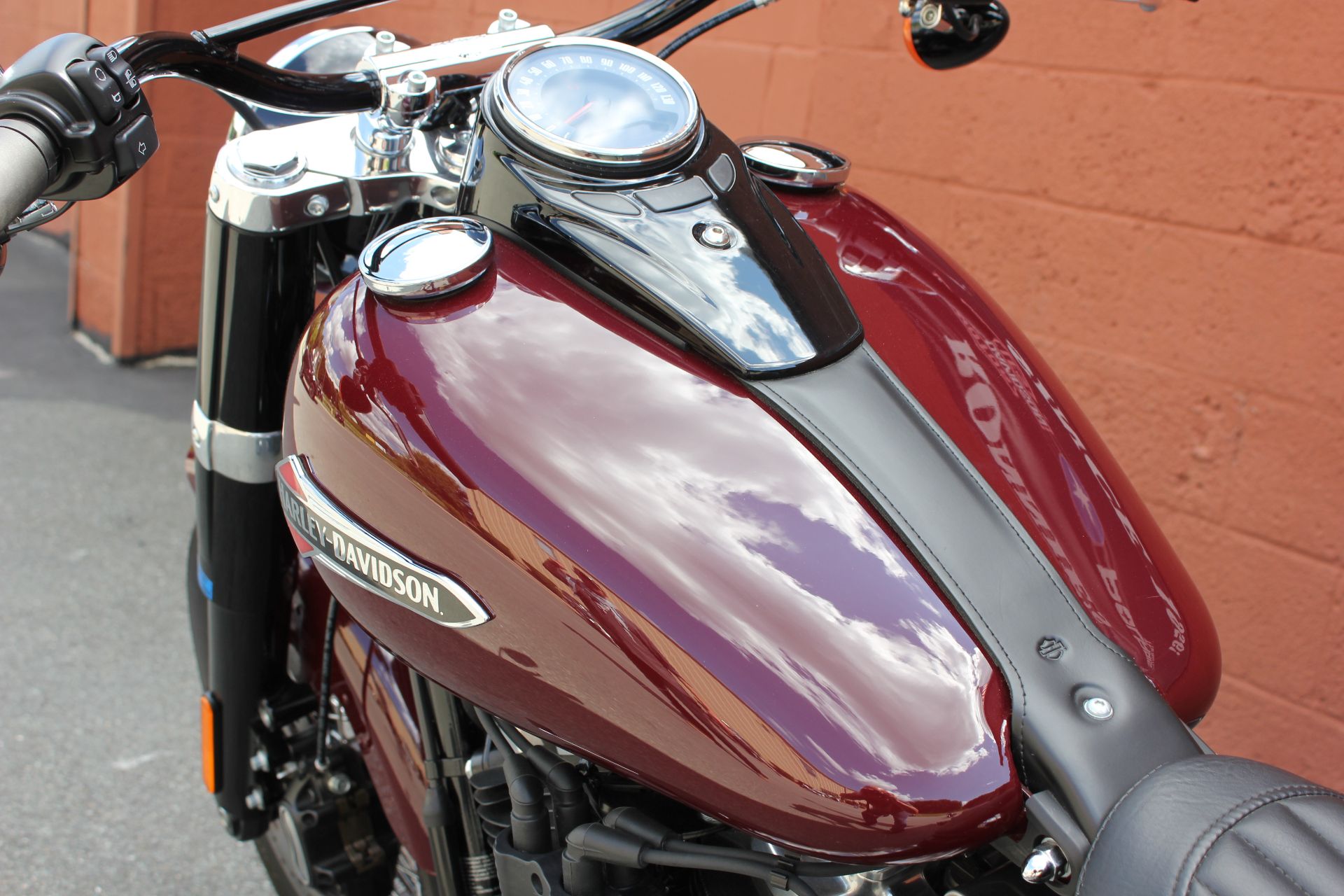 2020 Harley-Davidson Softail Slim® in Pittsfield, Massachusetts - Photo 3