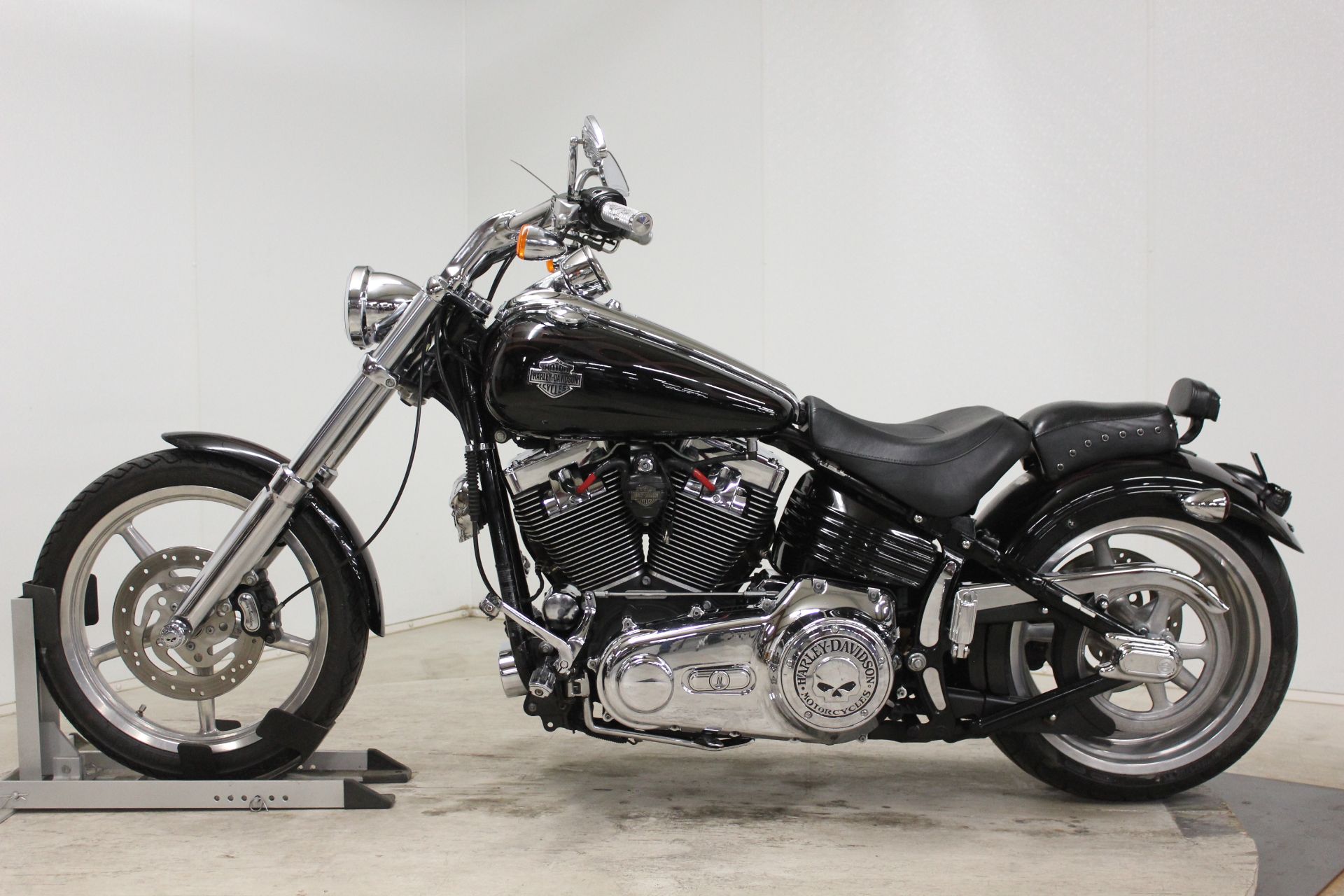 2009 Harley-Davidson Softail® Rocker™ C in Pittsfield, Massachusetts - Photo 5
