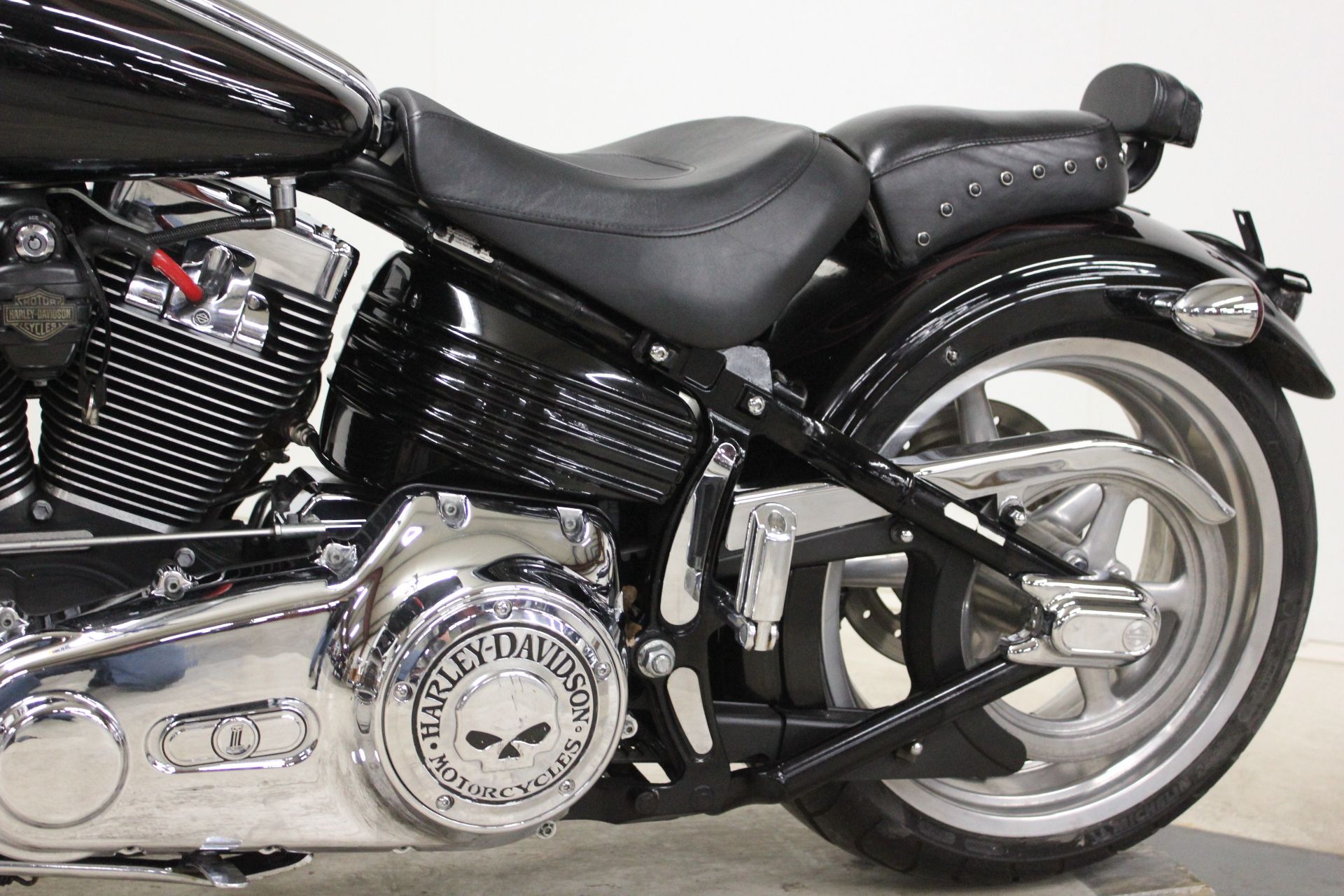 2009 Harley-Davidson Softail® Rocker™ C in Pittsfield, Massachusetts - Photo 14