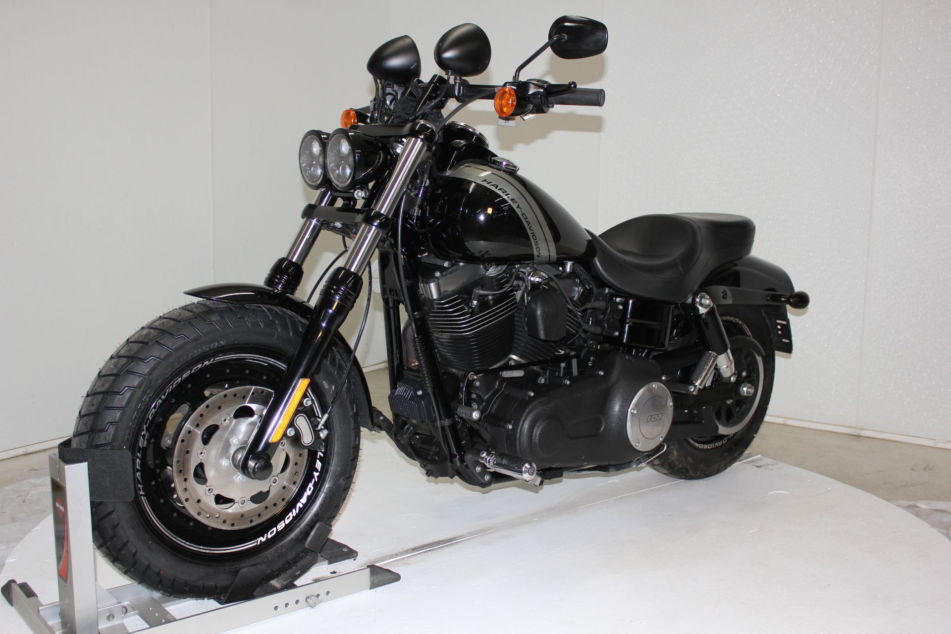 2014 Harley-Davidson Dyna® Fat Bob® in Pittsfield, Massachusetts - Photo 8