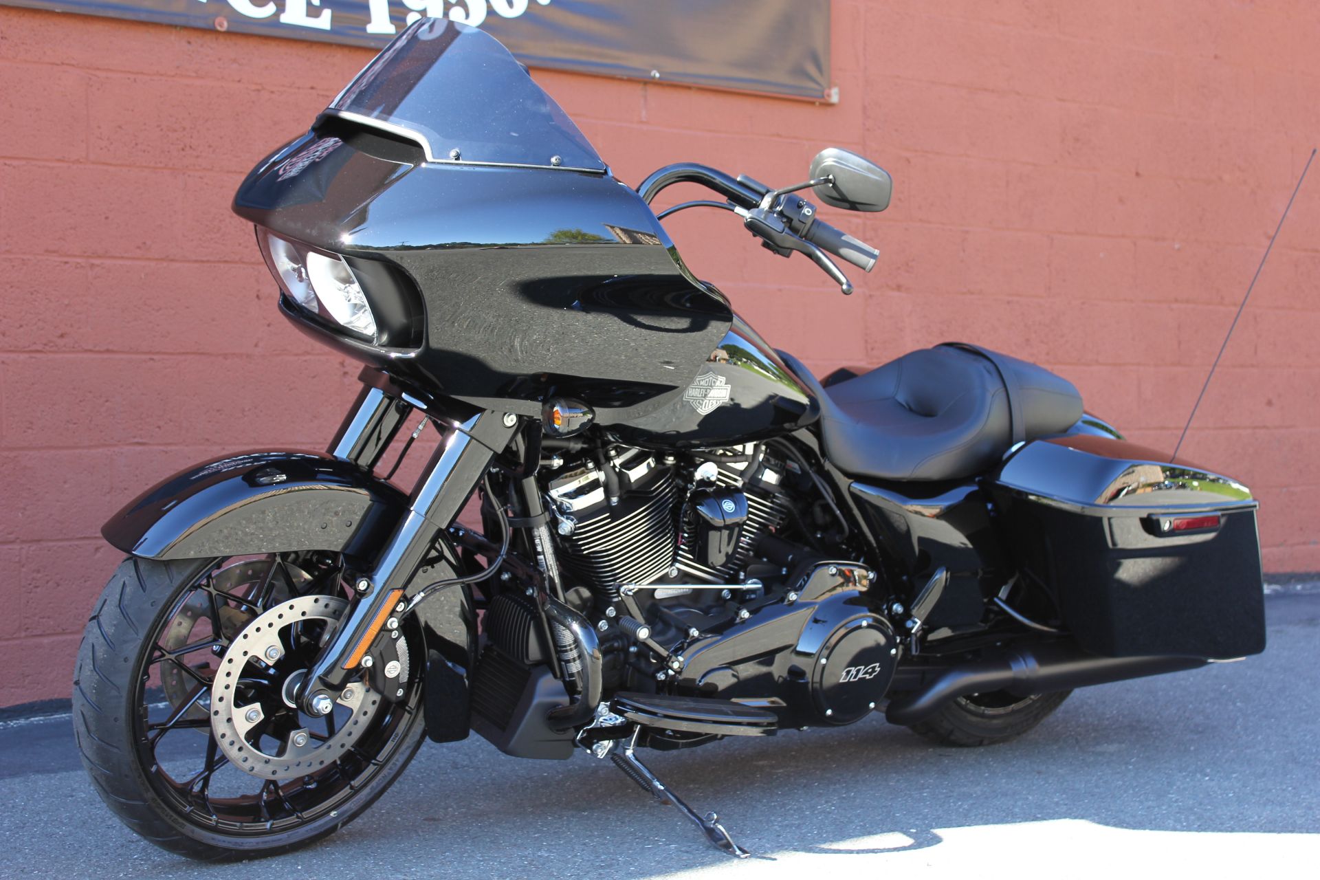 2021 Harley-Davidson Road Glide® Special in Pittsfield, Massachusetts - Photo 2