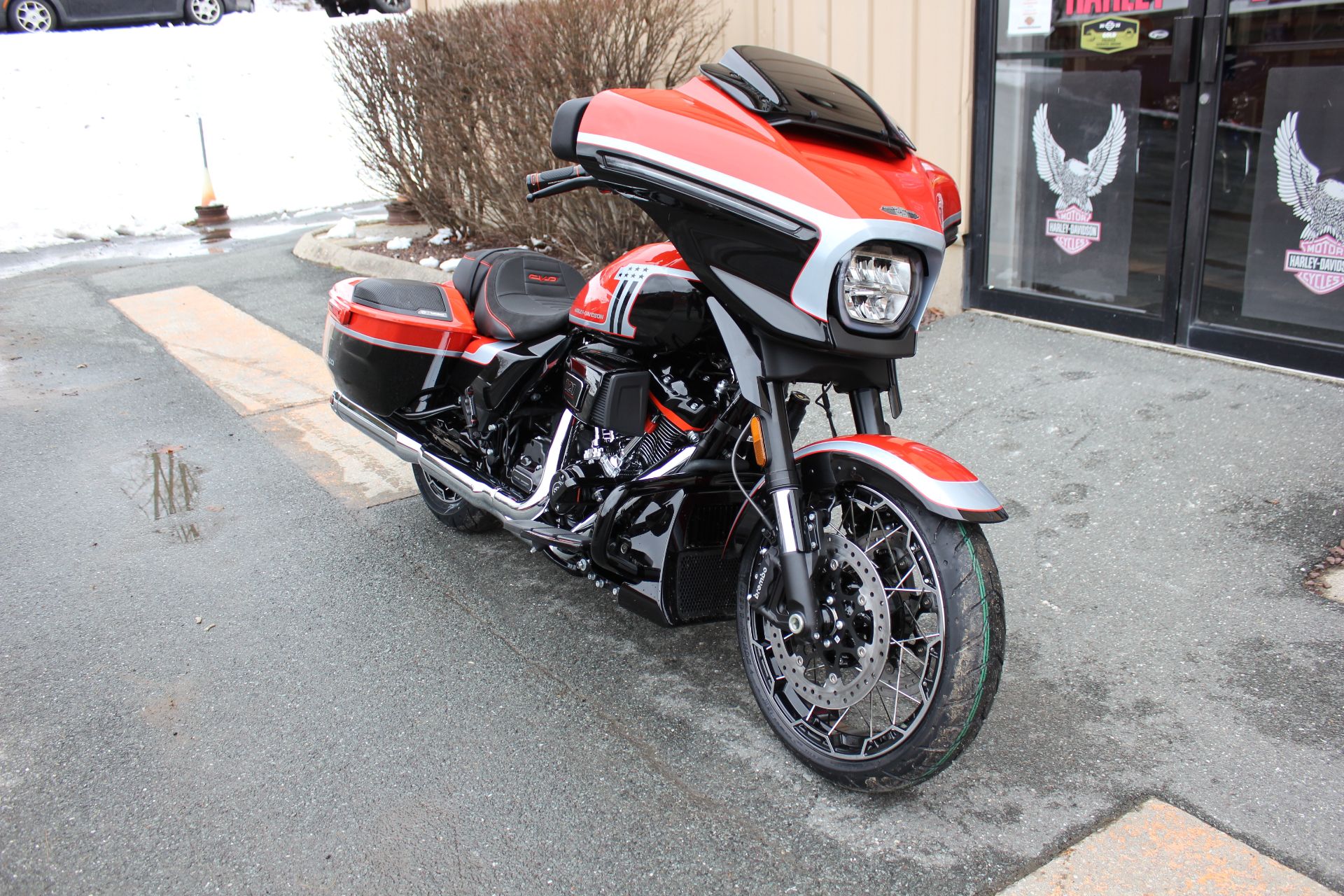 2024 Harley-Davidson CVO™ Street Glide® in Pittsfield, Massachusetts - Photo 6