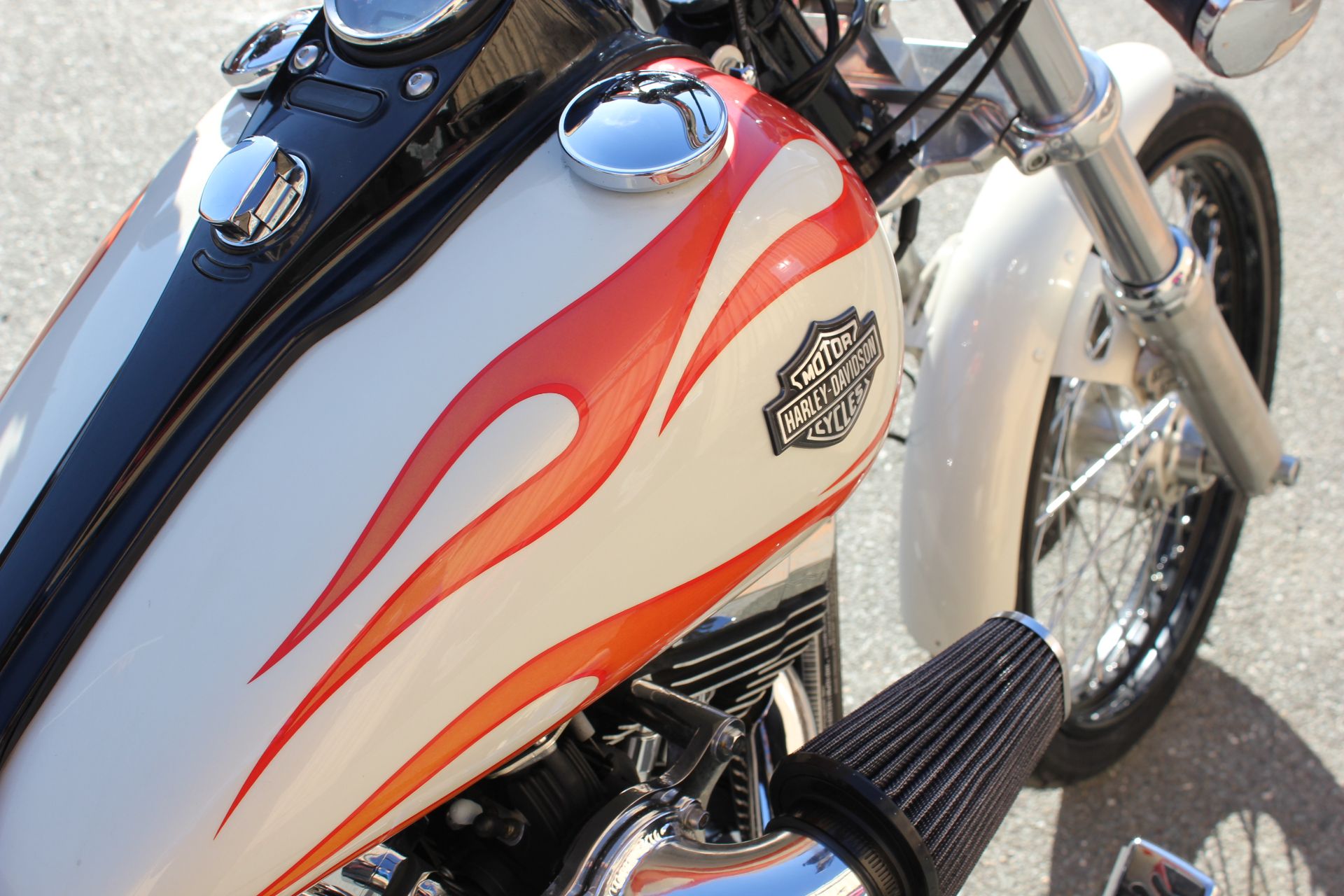 2014 Harley-Davidson DYNA WIDE GLIDE in Pittsfield, Massachusetts - Photo 10