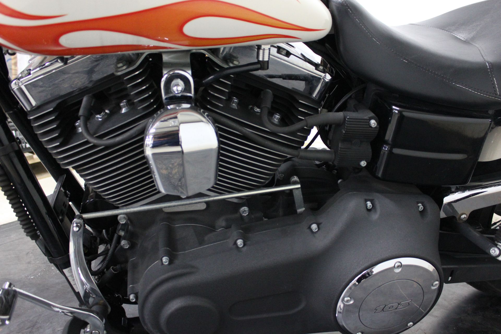 2014 Harley-Davidson DYNA WIDE GLIDE in Pittsfield, Massachusetts - Photo 12