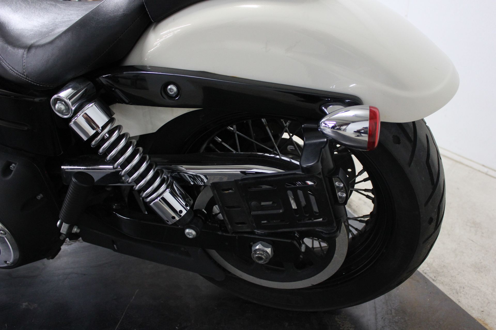 2014 Harley-Davidson DYNA WIDE GLIDE in Pittsfield, Massachusetts - Photo 13