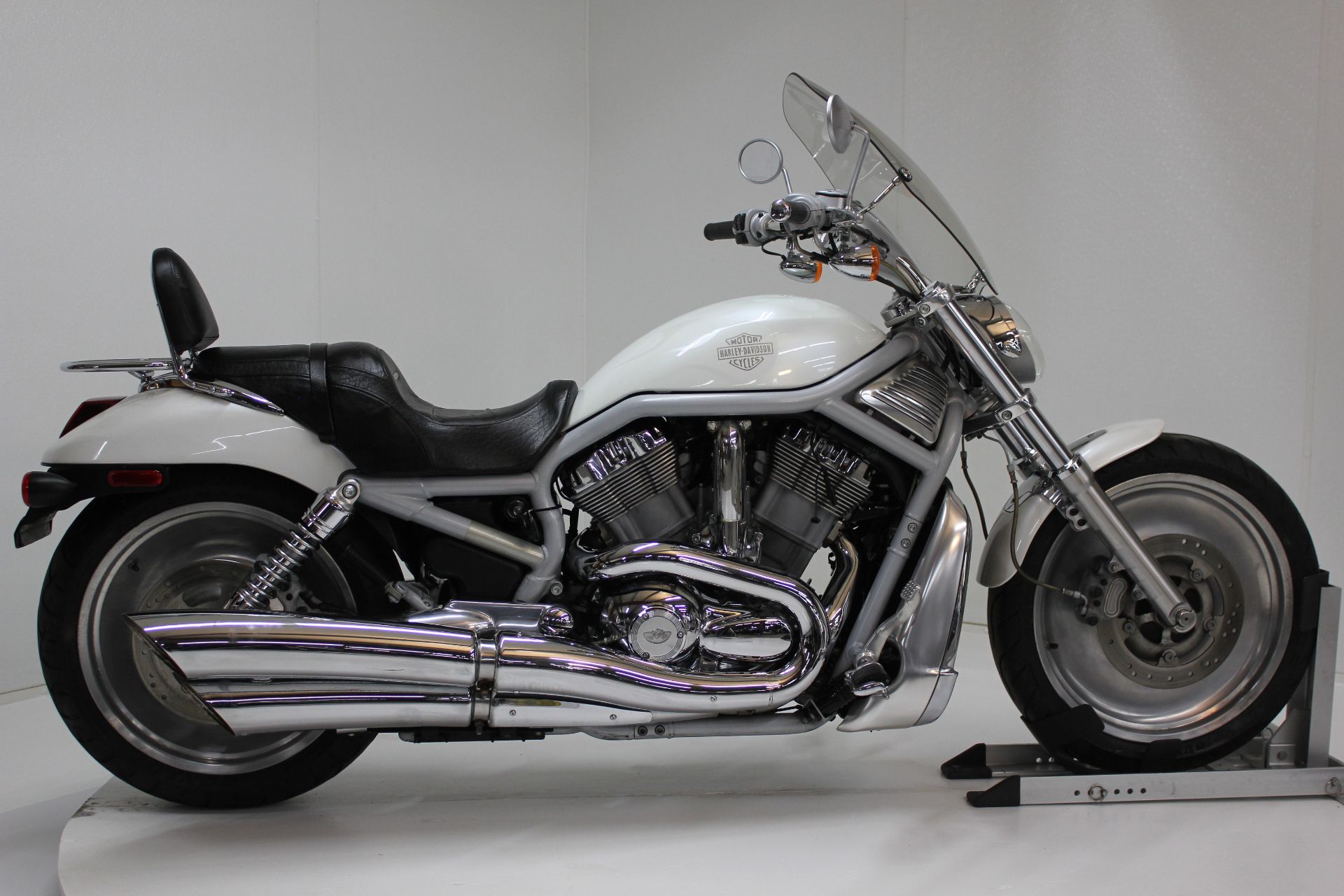 2003 Harley-Davidson VRSCA  V-Rod® in Pittsfield, Massachusetts - Photo 5