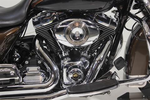 2013 Harley-Davidson Road King® 110th Anniversary Edition in Pittsfield, Massachusetts - Photo 20
