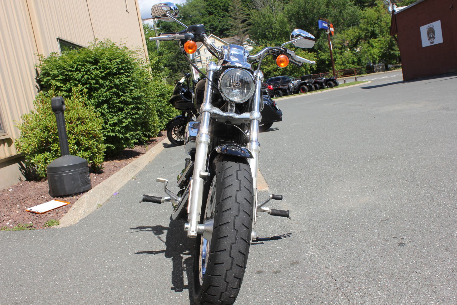 2015 Harley-Davidson 1200 Custom in Pittsfield, Massachusetts - Photo 3