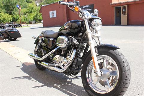 2015 Harley-Davidson 1200 Custom in Pittsfield, Massachusetts - Photo 4
