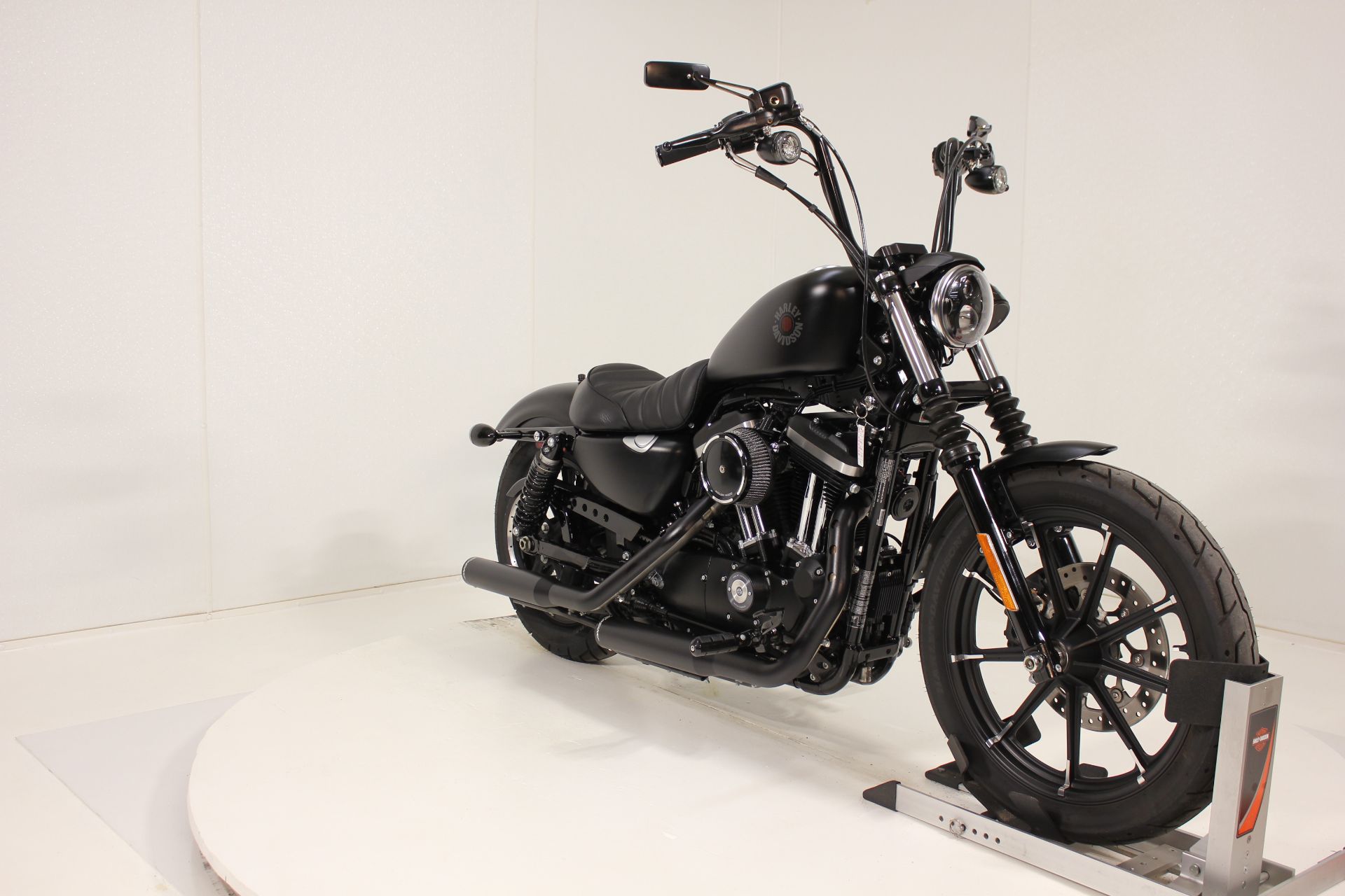 2022 Harley-Davidson Iron 883™ in Pittsfield, Massachusetts - Photo 6