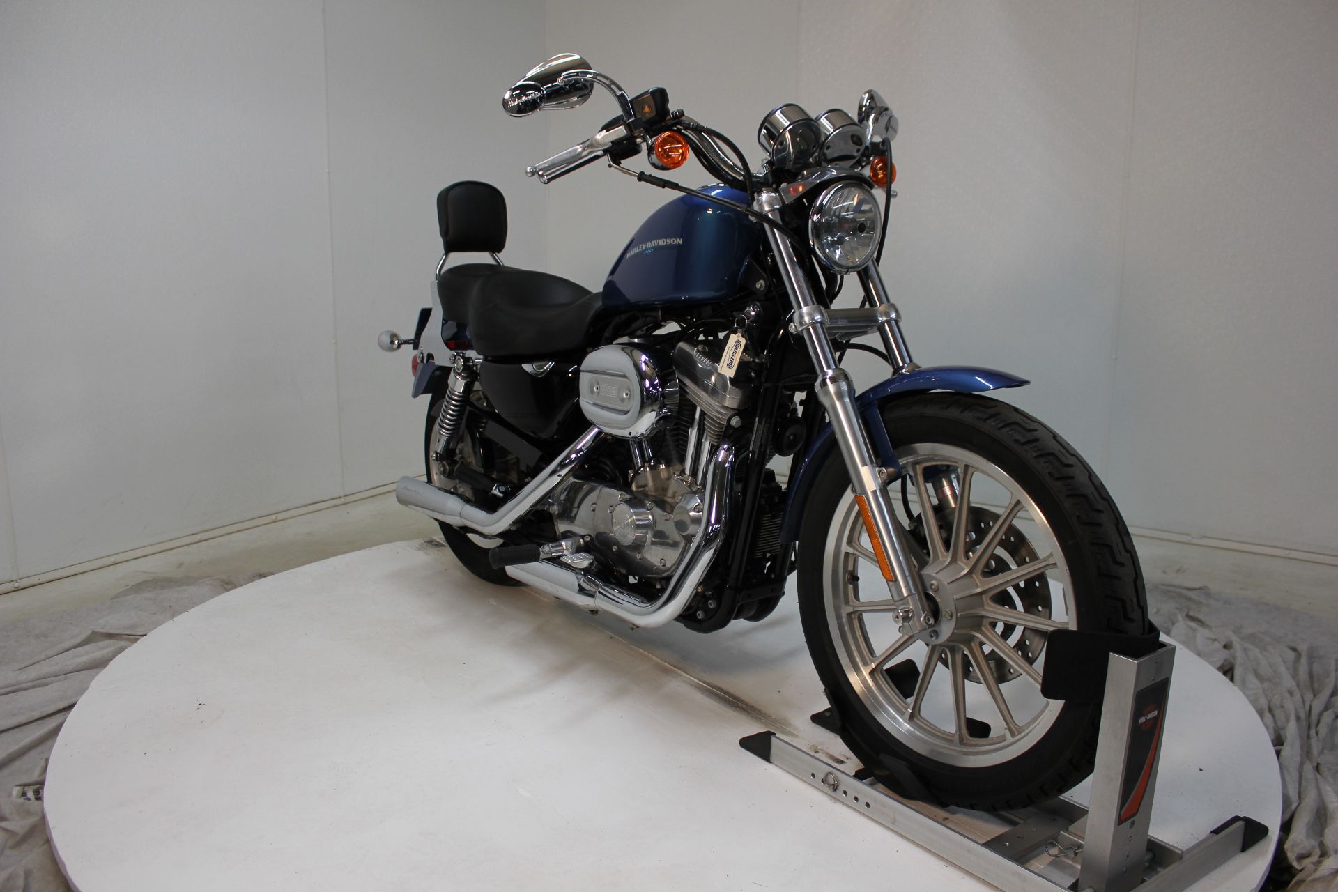 2006 Harley-Davidson Sportster® 883 Low in Pittsfield, Massachusetts - Photo 6