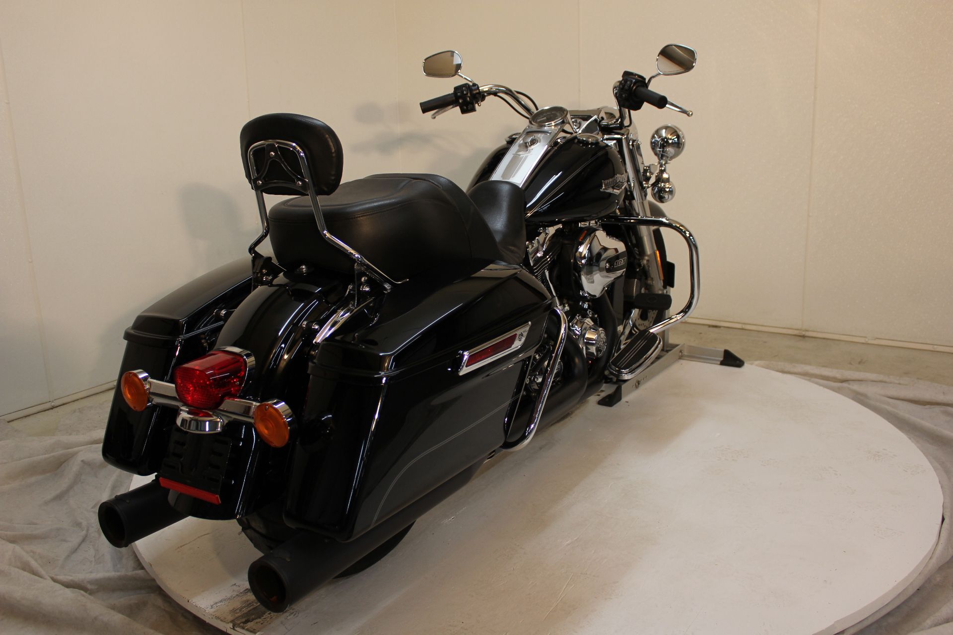2014 Harley-Davidson Road King® in Pittsfield, Massachusetts - Photo 4