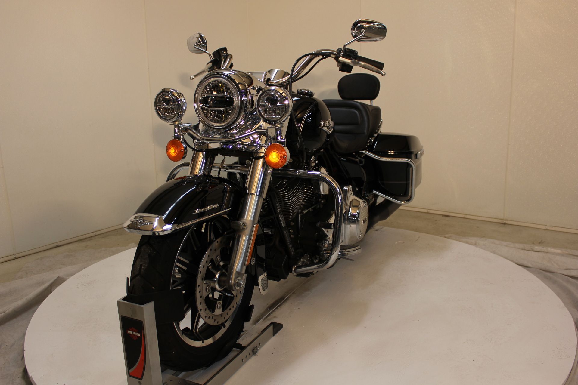 2014 Harley-Davidson Road King® in Pittsfield, Massachusetts - Photo 8