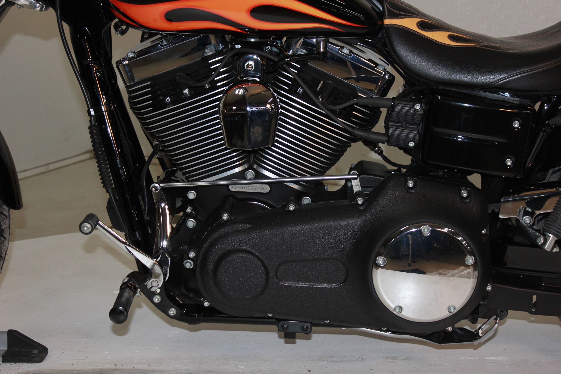 2010 Harley-Davidson Dyna® Wide Glide® in Pittsfield, Massachusetts - Photo 13