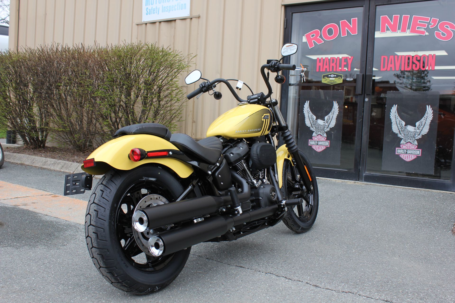 2023 Harley-Davidson Street Bob® 114 in Pittsfield, Massachusetts - Photo 4
