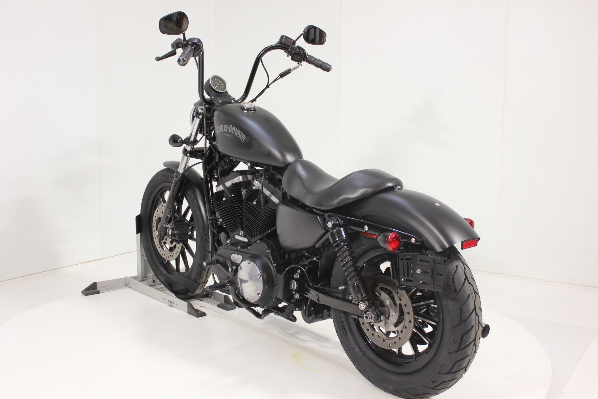2014 Harley-Davidson Sportster® Iron 883™ in Pittsfield, Massachusetts - Photo 2