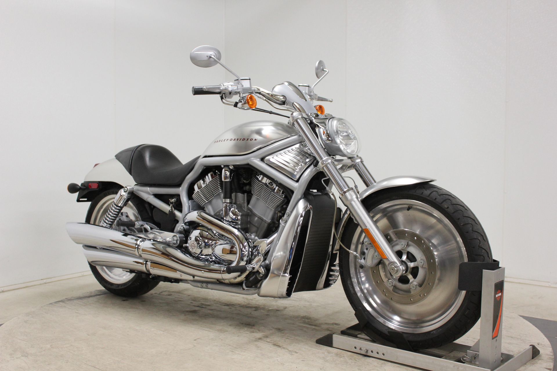 2002 Harley-Davidson VRSCA  V-Rod® in Pittsfield, Massachusetts - Photo 2