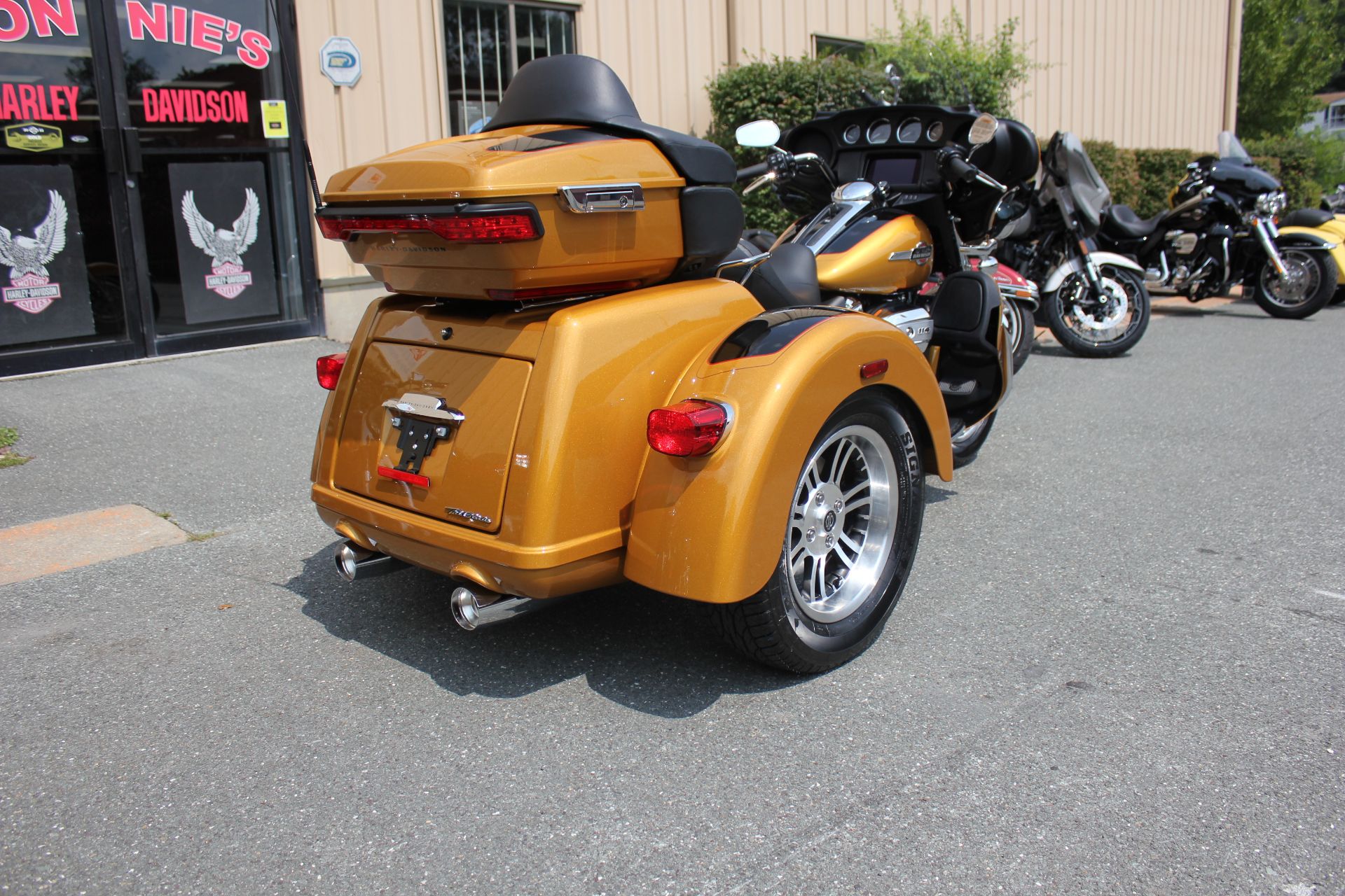 2023 Harley-Davidson Tri Glide® Ultra in Pittsfield, Massachusetts - Photo 7