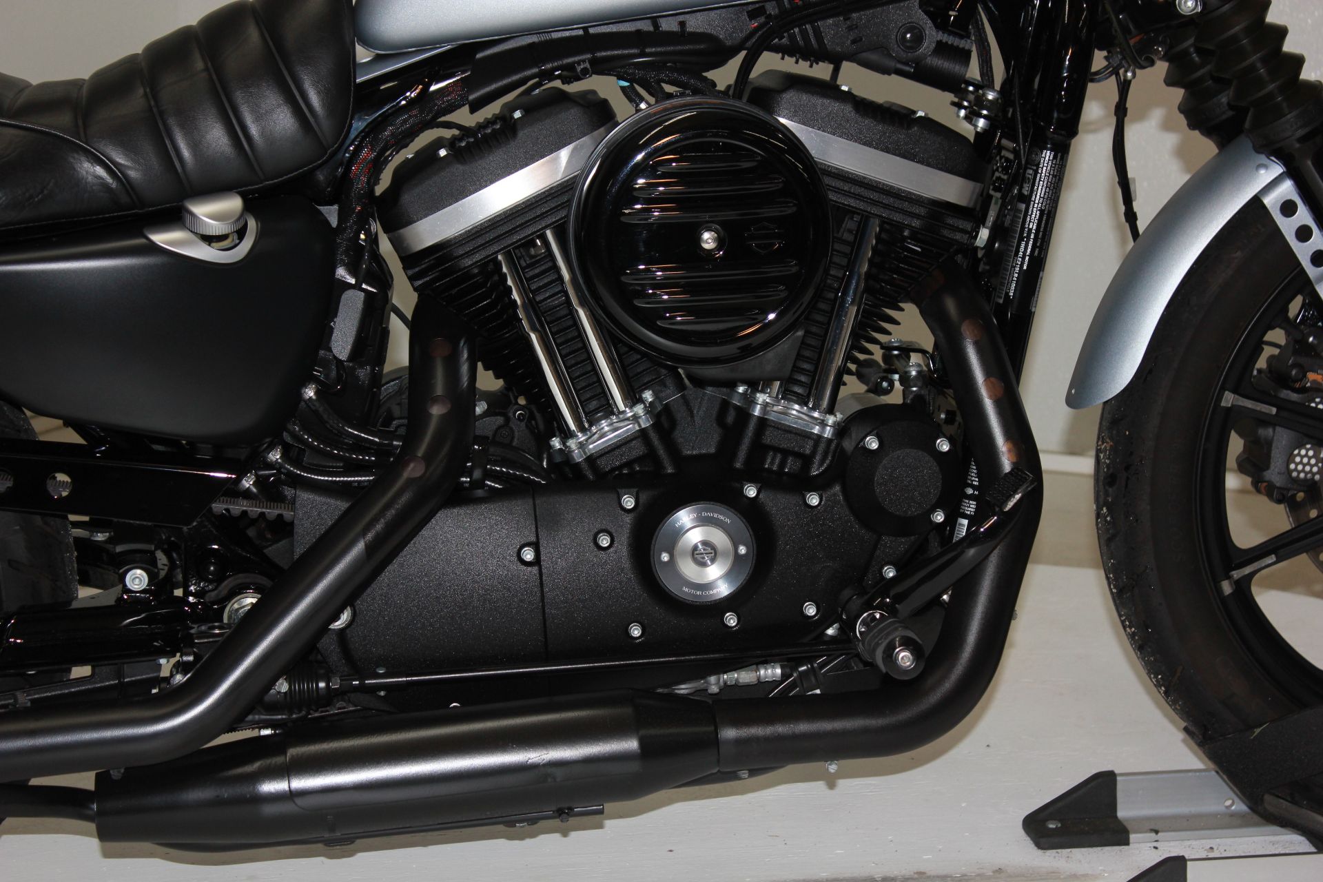 2020 Harley-Davidson Iron 883™ in Pittsfield, Massachusetts - Photo 16
