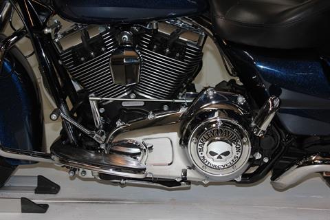 2012 Harley-Davidson Street Glide® in Pittsfield, Massachusetts - Photo 15